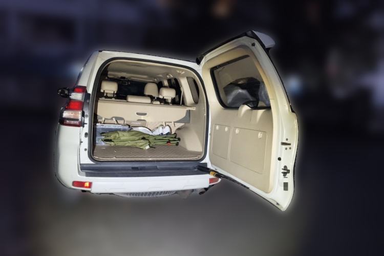 Used Toyota Prado 2016 2.7L Automatic Standard Edition Trunk