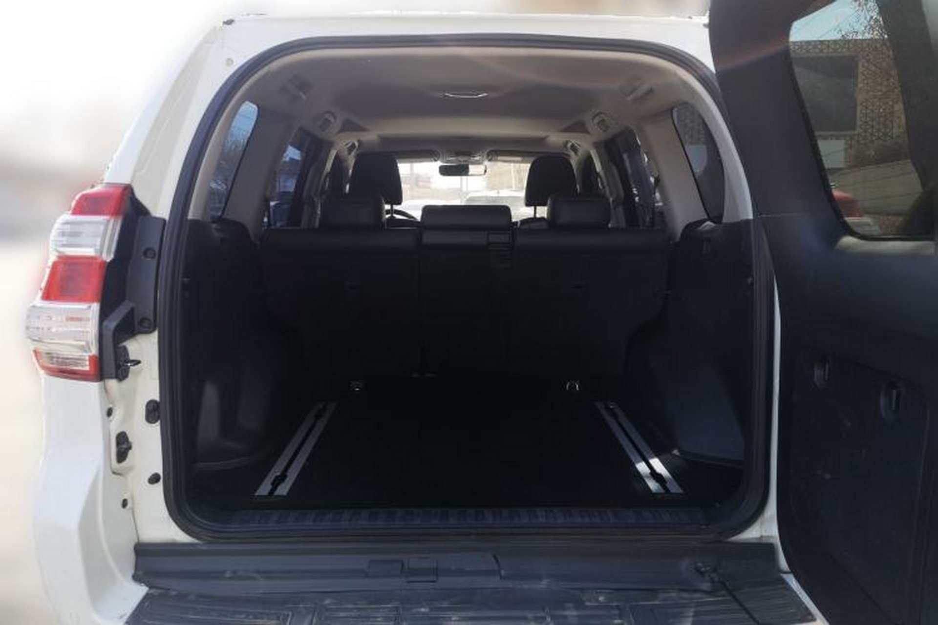 Used Toyota Prado 2016 3.5L Automatic TX-L Trunk