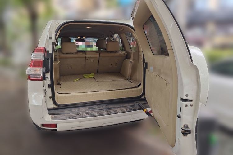 Used Toyota Prado 2016 2700 TX 7-Seater Middle East Version Trunk