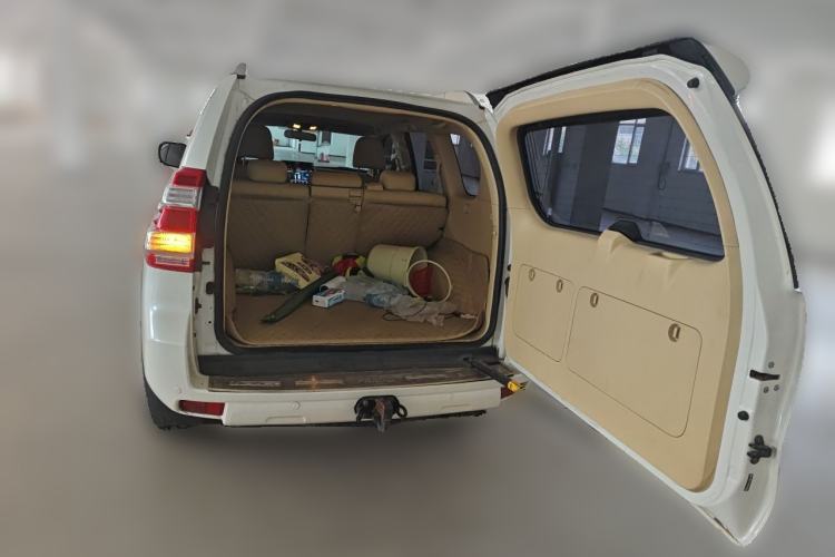 Used Toyota Prado 2016 2.7L Automatic Standard Edition Trunk