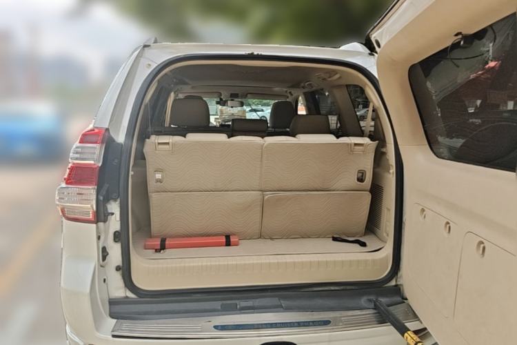 Used Toyota Prado 2016 2.7L Automatic Luxury Edition Trunk