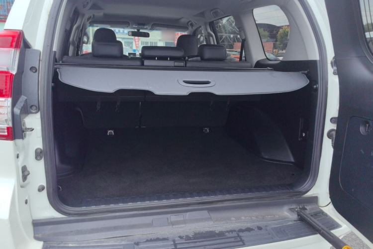 Used Toyota Prado 2016 2.7L Automatic Standard Edition Trunk