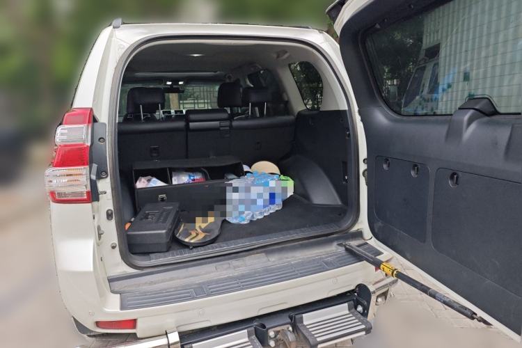 Used Toyota Prado 2016 2.7L Automatic Standard Edition Trunk