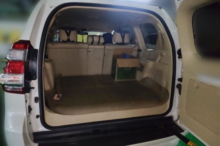 Used Toyota Prado 2016 2700 TX 7-Seater Middle East Version Trunk