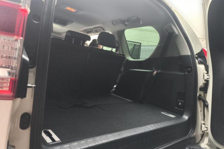 Used Toyota Prado 2016 3.5L Automatic TX-L NAVI Trunk