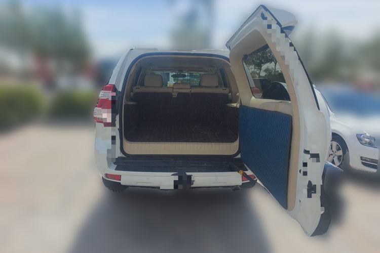 Used Toyota Prado  Trunk