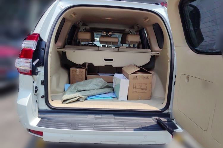 Used Toyota Prado 2016 2.7L Automatic Standard Edition Trunk