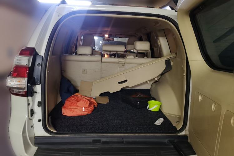 Used Toyota Prado 2016 3.5L Automatic TX-L Trunk