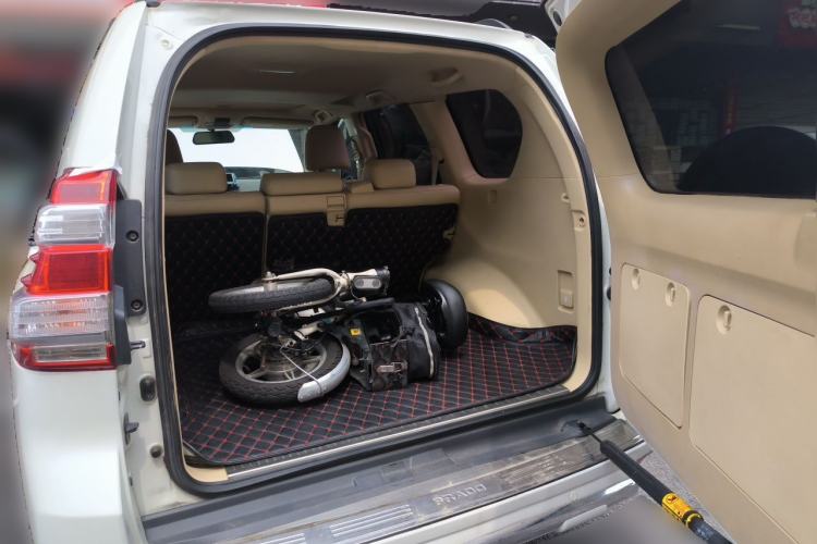 Used Toyota Prado 2016 2.7L Automatic Standard Edition Trunk