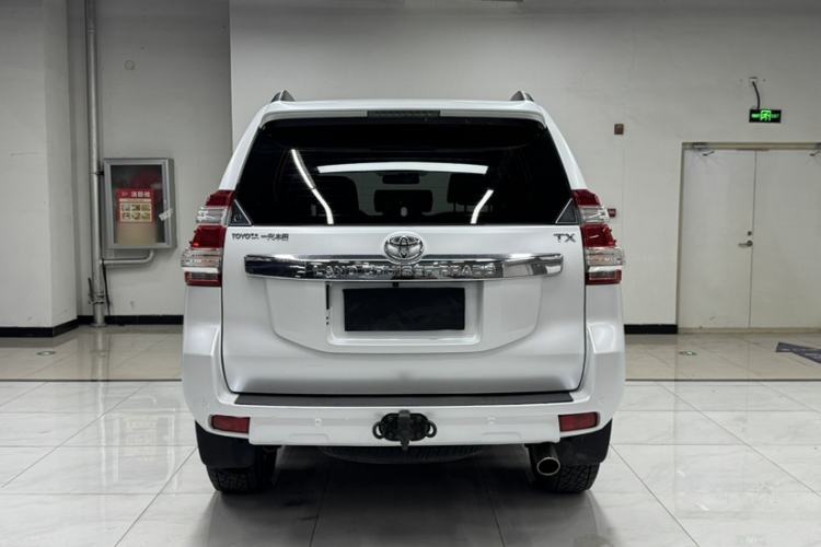Used Toyota Prado 2016 2.7L Automatic Standard Edition Trunk
