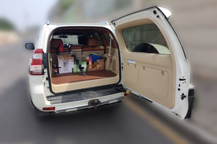 Used Toyota Prado  Trunk