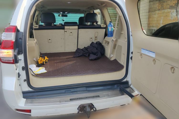 Used Toyota Prado  Trunk
