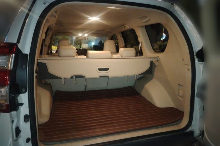Used Toyota Prado 2016 2.7L Automatic Standard Edition Trunk