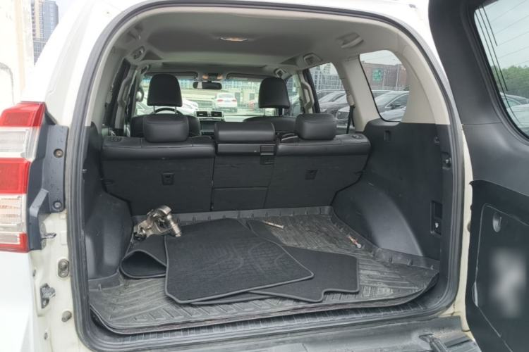 Used Toyota Prado 2016 3.5L Automatic TX-L Trunk