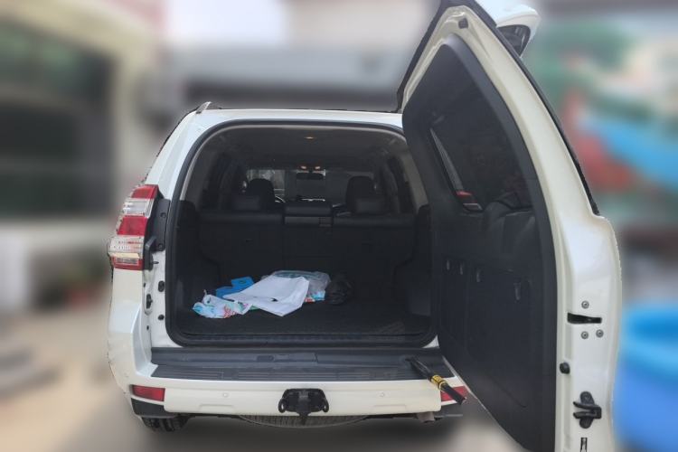 Used Toyota Prado 2016 2.7L Automatic Standard Edition Trunk