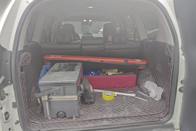 Used Toyota Prado 2016 2.7L Automatic Standard Edition Trunk