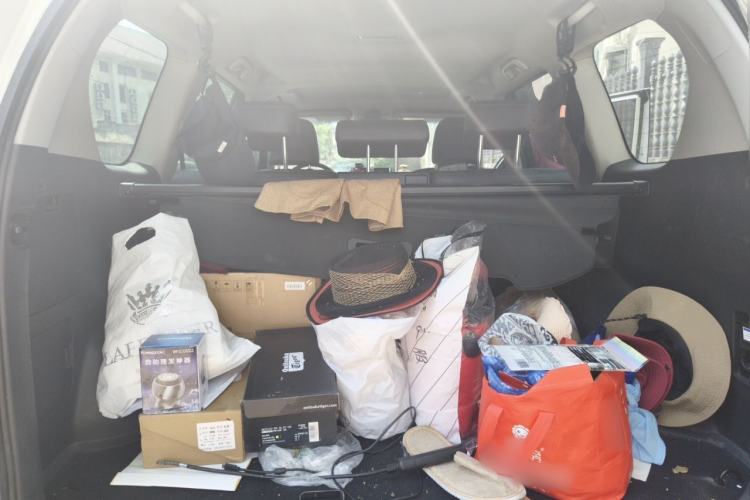 Used Toyota Prado 2016 2.7L Automatic Standard Edition Trunk