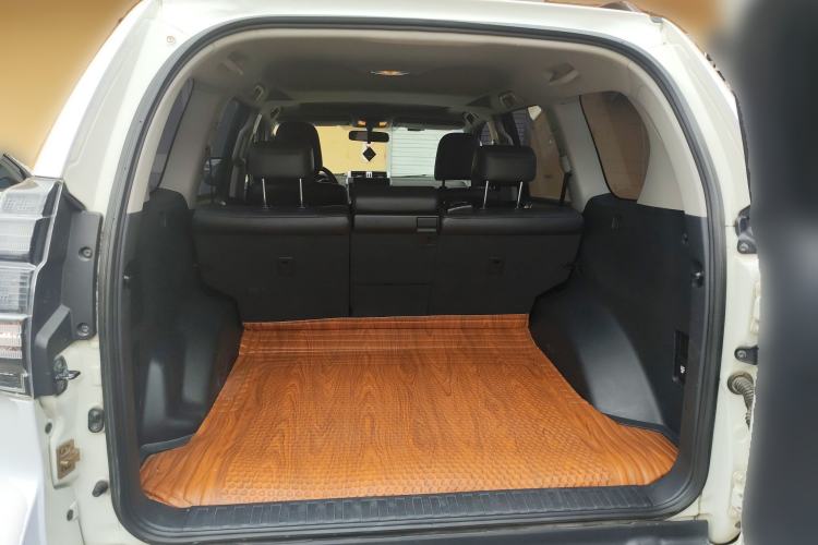 Used Toyota Prado 2016 3.5L Automatic TX-L Trunk