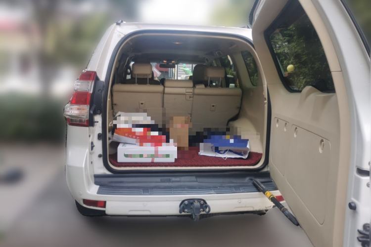 Used Toyota Prado 2016 2.7L Automatic Standard Edition Trunk