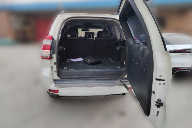 Used Toyota Prado 2016 3.5L Automatic TX-L NAVI Trunk