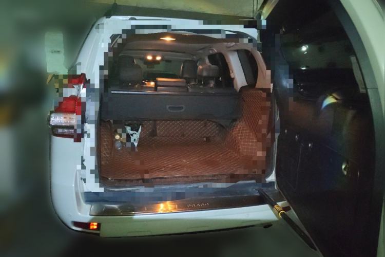 Used Toyota Prado 2016 2.7L Automatic Standard Edition Trunk