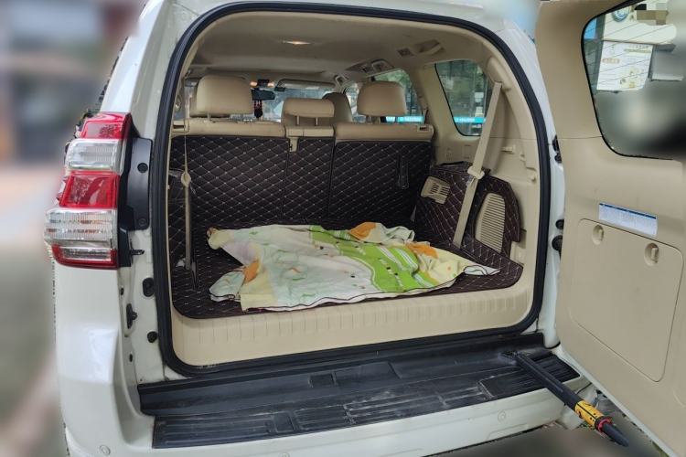Used Toyota Prado  Trunk