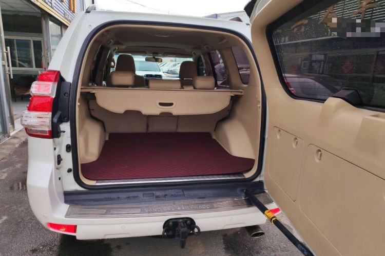 Used Toyota Prado 2016 3.5L Automatic TX-L Trunk
