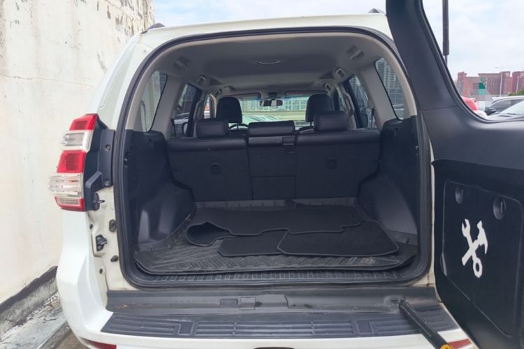 Used Toyota Prado 2016 3.5L Automatic TX-L Trunk