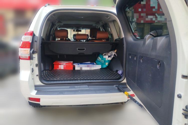 Used Toyota Prado 2016 2.7L Automatic Standard Edition Trunk