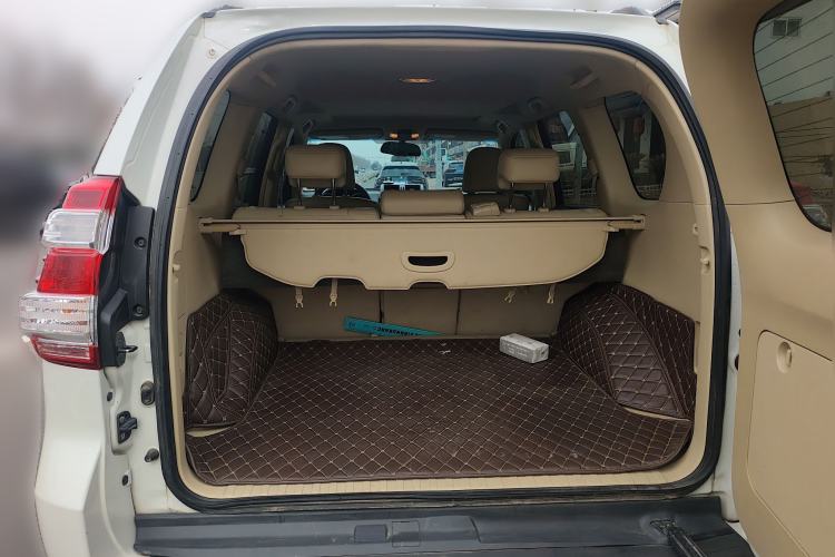 Used Toyota Prado 2016 3.5L Automatic TX-L Trunk