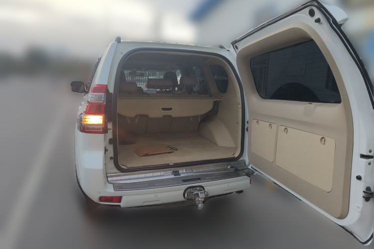 Used Toyota Prado 2016 2.7L Automatic Standard Edition Trunk
