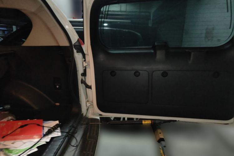 Used Toyota Prado 2016 2.7L Automatic Standard Edition Trunk