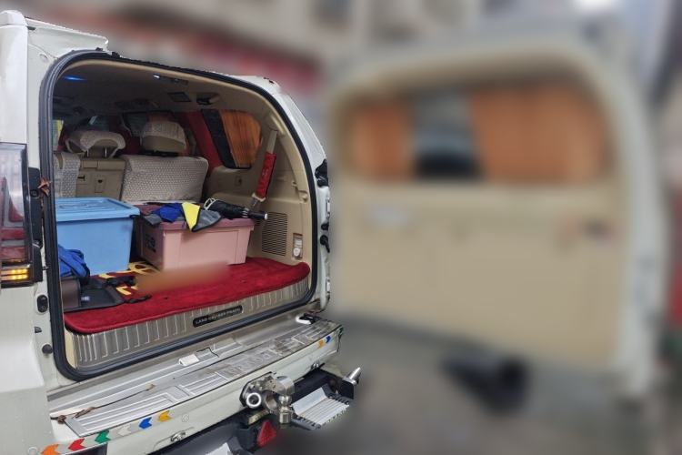 Used Toyota Prado  Trunk