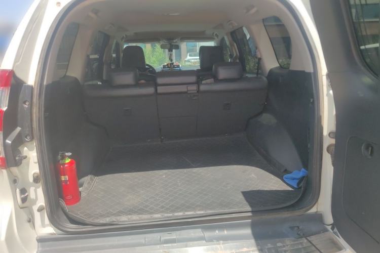 Used Toyota Prado 2016 2.7L Automatic Standard Edition Trunk