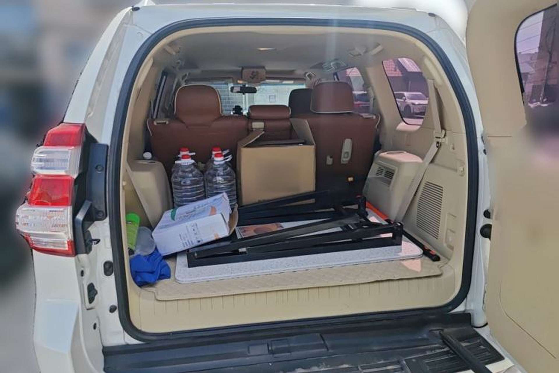 Used Toyota Prado 2016 2700 TX 7-Seater Middle East Version Trunk