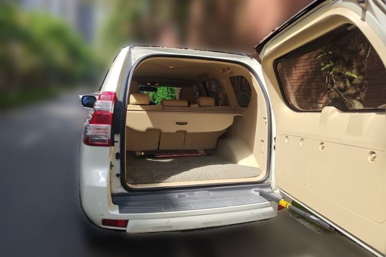 Used Toyota Prado 2016 2.7L Automatic Standard Edition Trunk