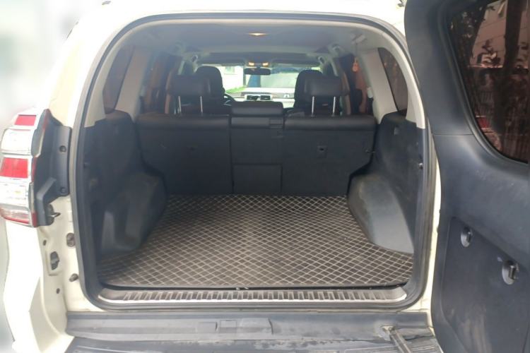 Used Toyota Prado 2016 2.7L Automatic Standard Edition Trunk
