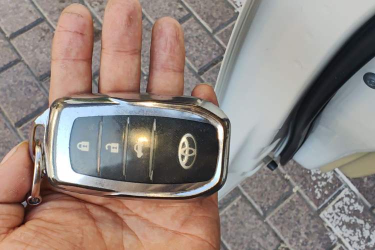 Used Toyota Prado  Vehicle Key