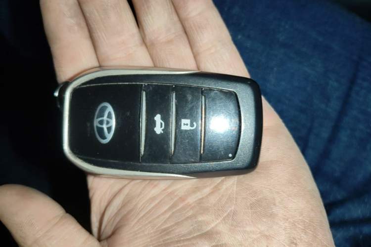 Used Toyota Prado 2016 2.7L Automatic Standard Edition Vehicle Key