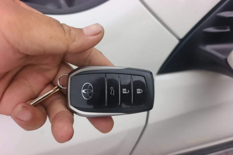 Used Toyota Prado 2016 3.5L Automatic VX NAVI Vehicle Key