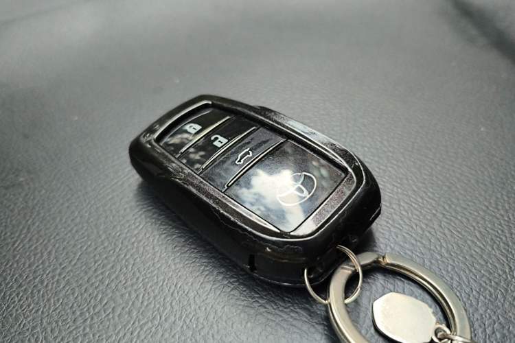 Used Toyota Prado 2016 2.7L Automatic Luxury Edition Vehicle Key