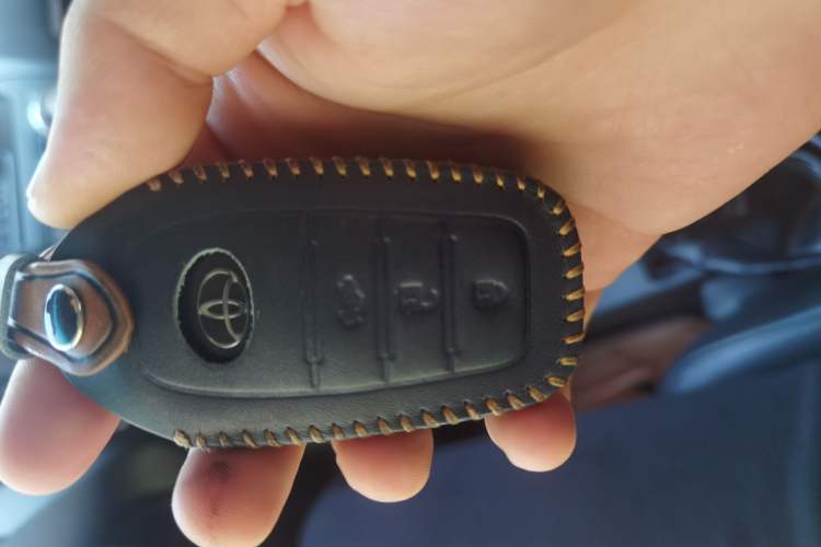 Used Toyota Prado 2016 2.7L Automatic Standard Edition Vehicle Key