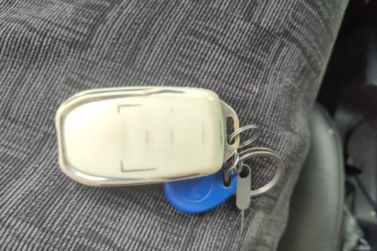 Used Toyota Prado 2016 2.7L Automatic Standard Edition Vehicle Key