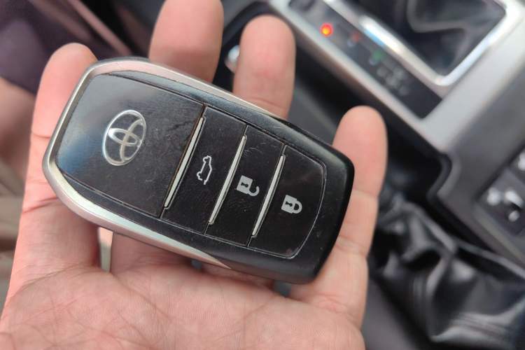 Used Toyota Prado 2016 2.7L Automatic Standard Edition Vehicle Key