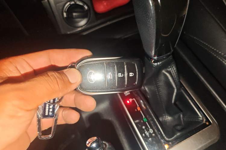 Used Toyota Prado 2016 2.7L Automatic Standard Edition Vehicle Key