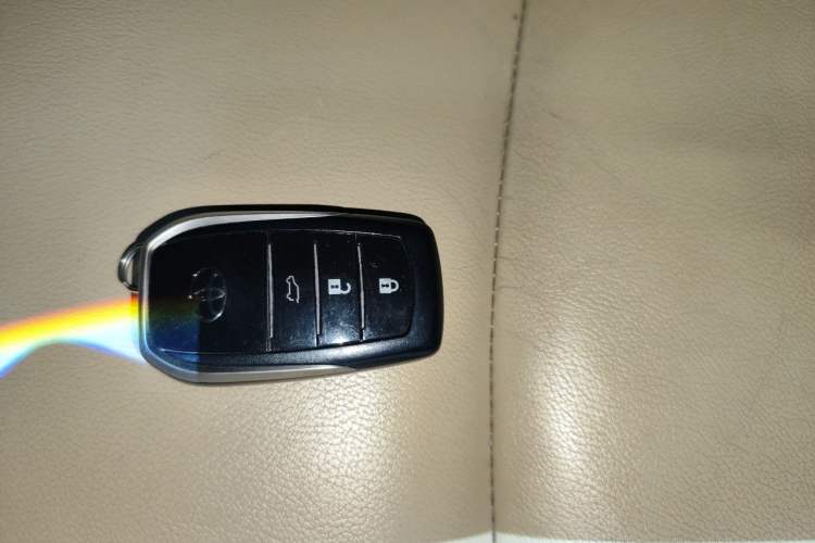 Used Toyota Prado 2016 3.5L Automatic TX-L NAVI Vehicle Key