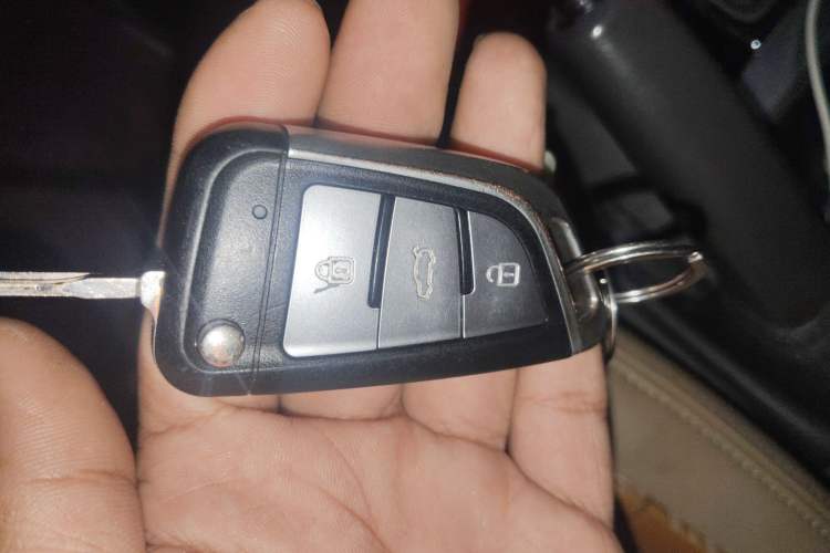 Used Toyota Prado  Vehicle Key