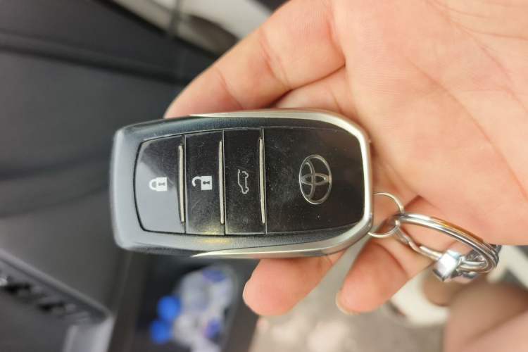 Used Toyota Prado 2016 2.7L Automatic Standard Edition Vehicle Key