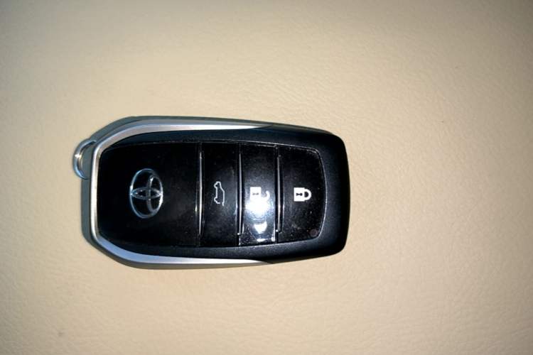 Used Toyota Prado 2016 2.7L Automatic Standard Edition Vehicle Key