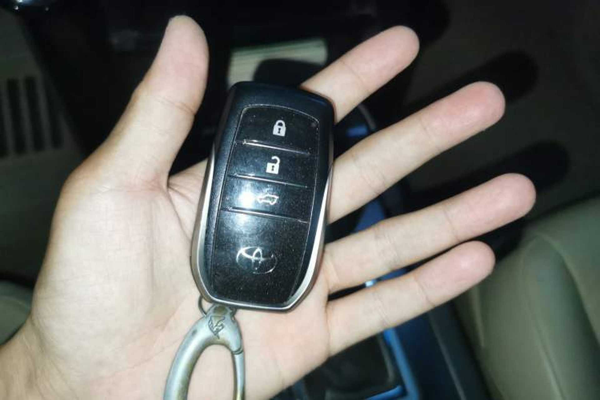 Used Toyota Prado  Vehicle Key